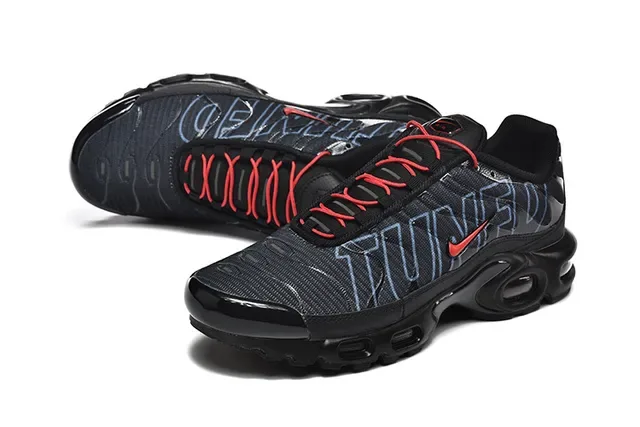 Nike Air Max Plus Gradient Purple Wave Lifestyle Sneakers 10
