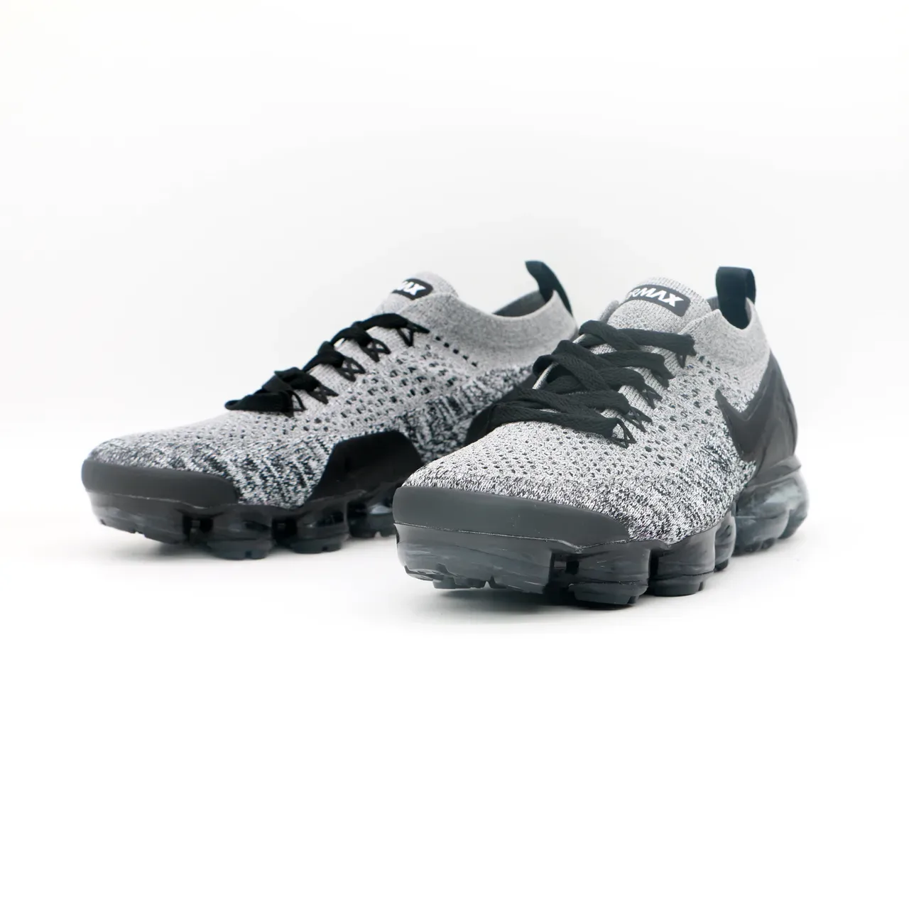 Nike Air VaporMax Flyknit 2 Black/White Lifestyle Sneakers 5