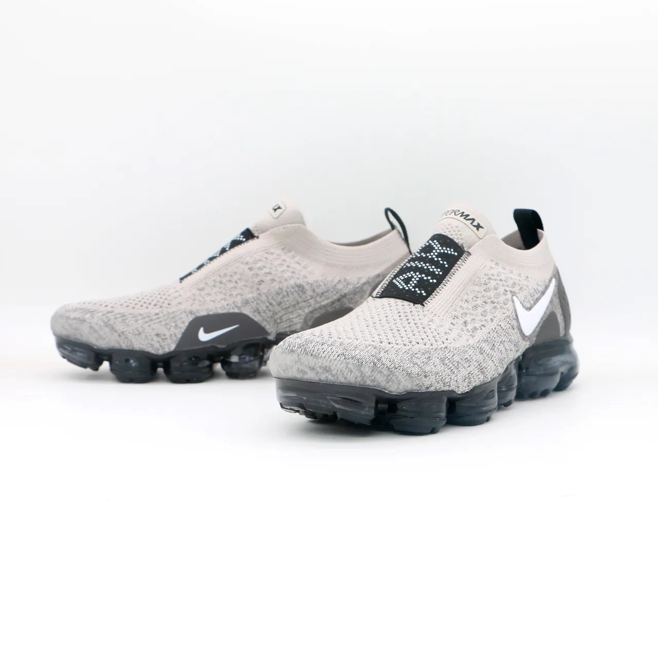 Nike Air VaporMax Flyknit Slip-On Lifestyle Sneakers 3