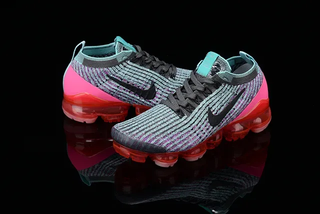 Nike Air VaporMax Multicolor Flyknit Lifestyle Sneakers 10