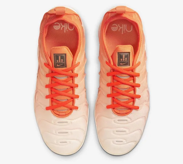 Nike Air VaporMax Plus Gradient Orange Peach Lifestyle Sneakers 4