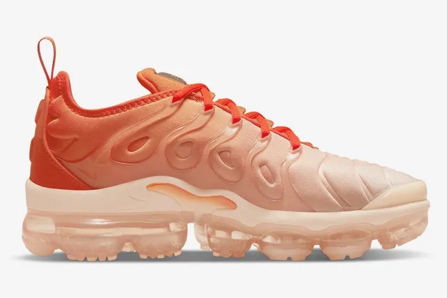 Nike Air VaporMax Plus Gradient Orange Peach Lifestyle Sneakers 5