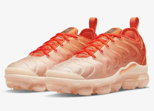 Nike Air VaporMax Plus Gradient Orange Peach Lifestyle Sneakers 6