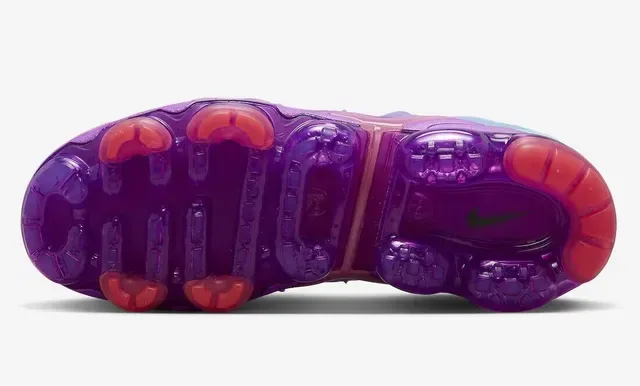 Nike Air VaporMax Plus Gradient Purple Blue Lifestyle Sneakers 2
