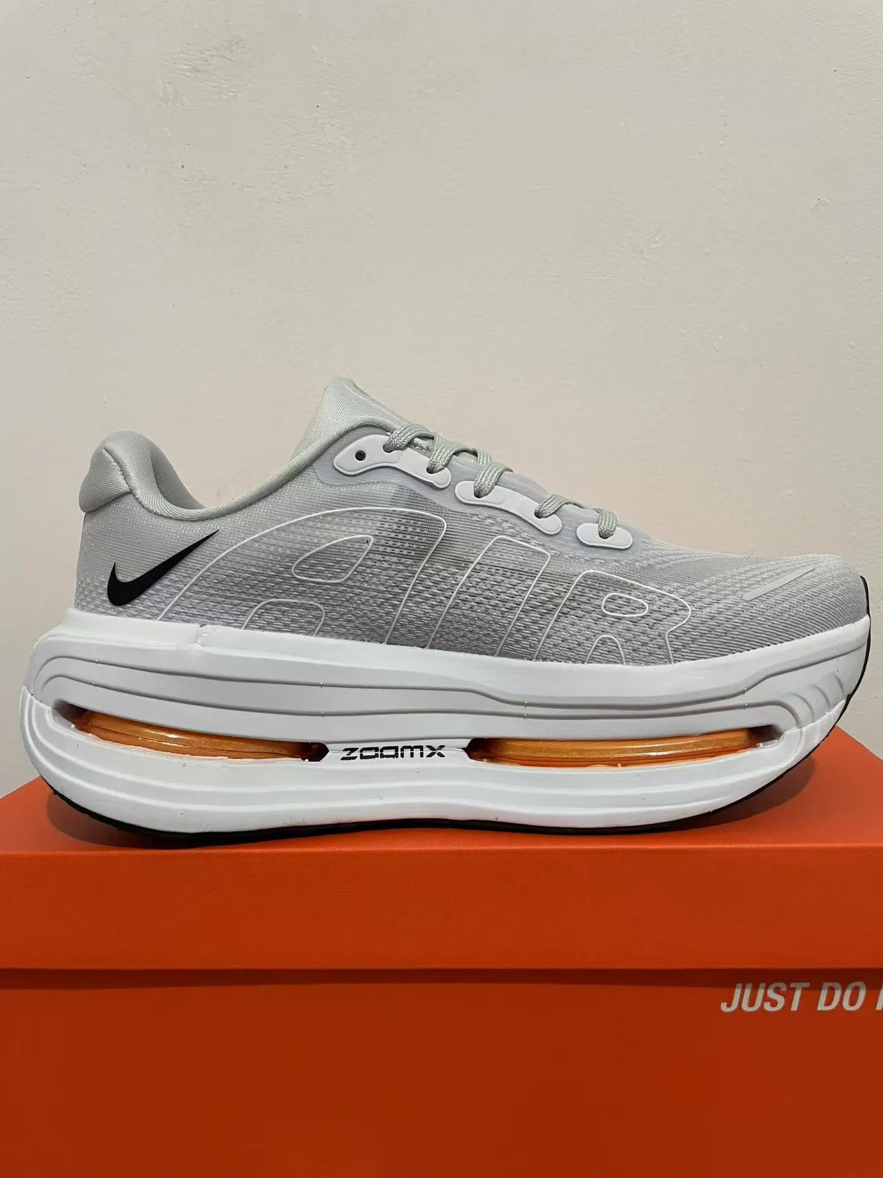Nike Air Zoom Pegasus Gray Orange Engineered Mesh Upper Full-Length Visible Unit Running Shoes 4