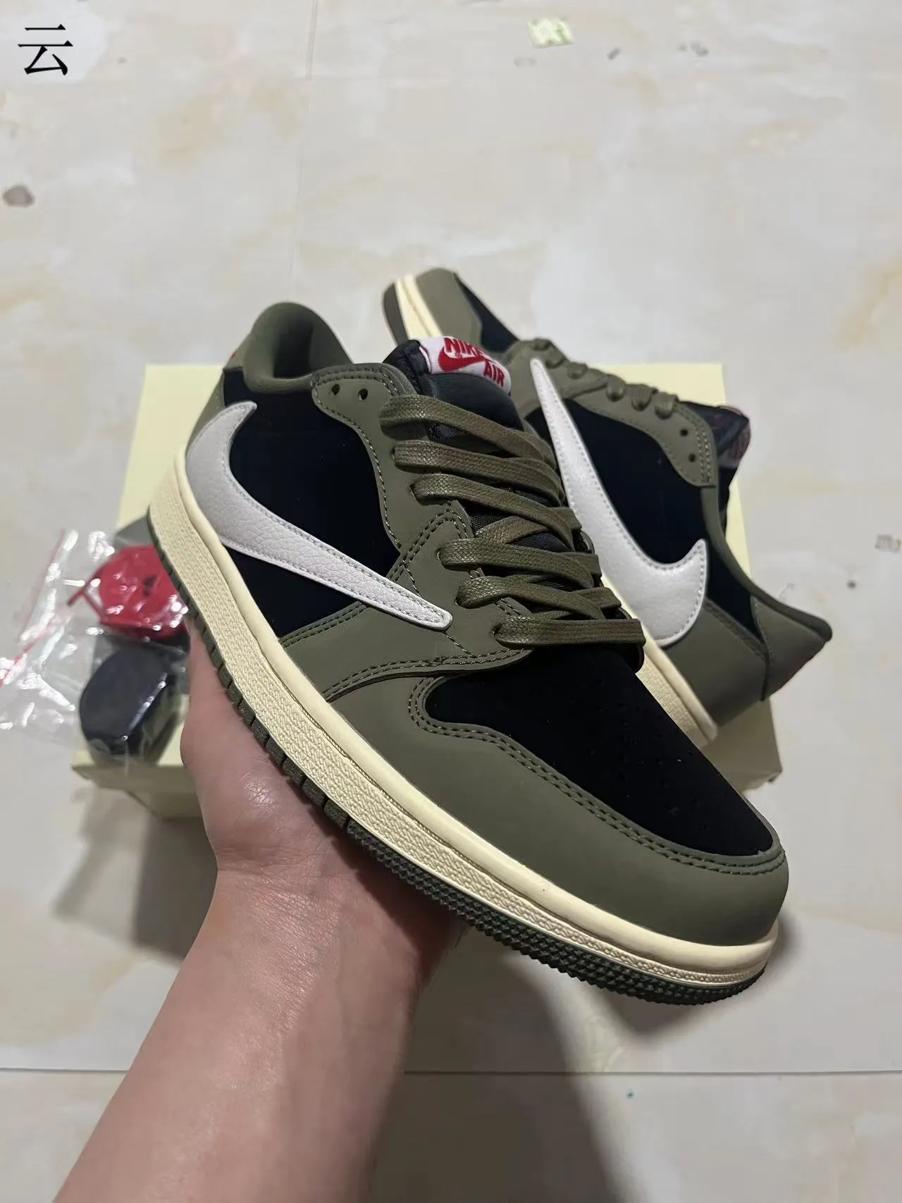 Nike Army Green Black Low-Top Mixed-Material Upper Lifestyle Sneakers 2