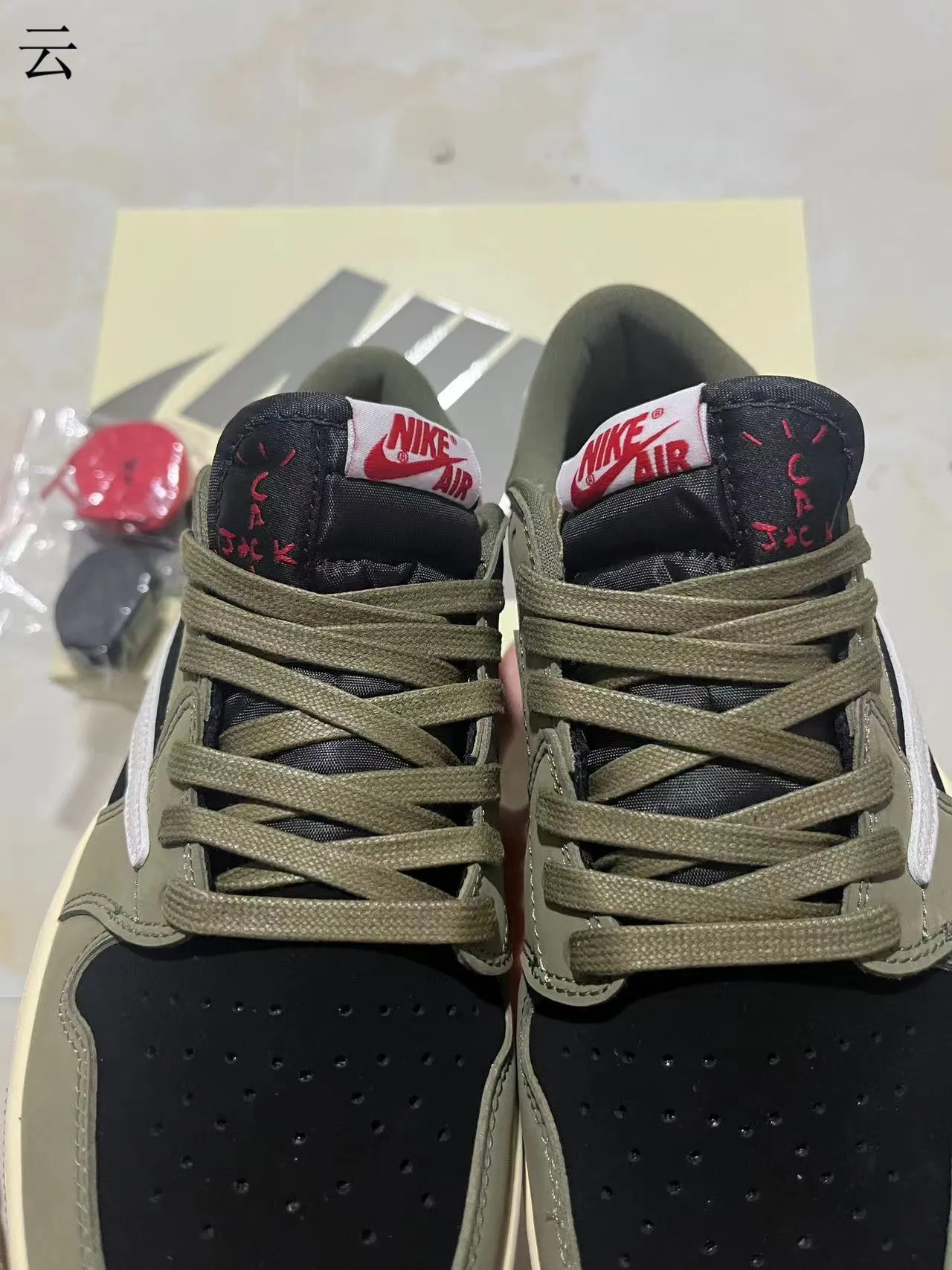 Nike Army Green Black Low-Top Mixed-Material Upper Lifestyle Sneakers 9