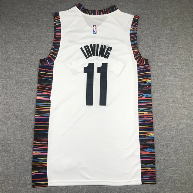 Nike BED-STUY City Edition Maillot de Basketball Blanc Multicolore Rayé 2