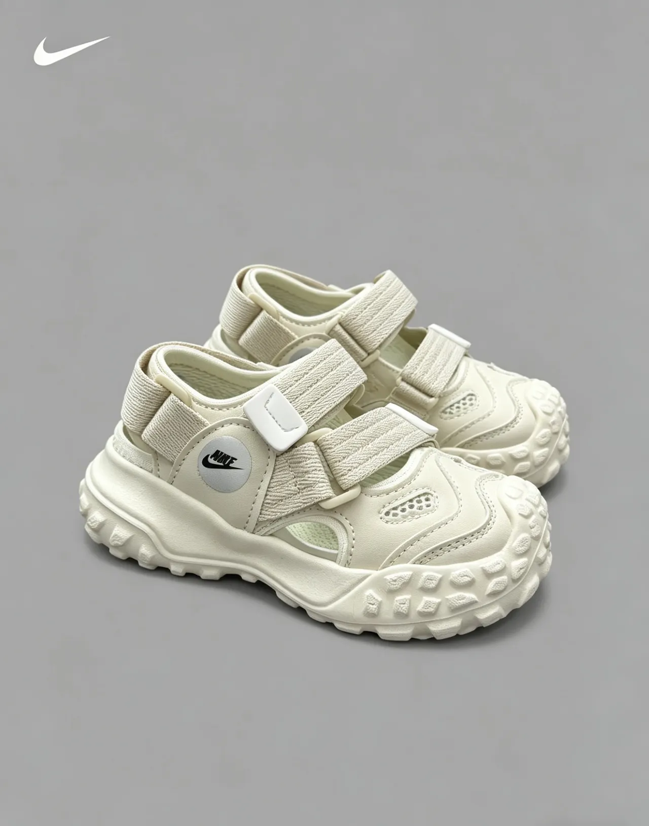Nike Beige Black Chunky Sole Multi-Strap Casual Sandals 4