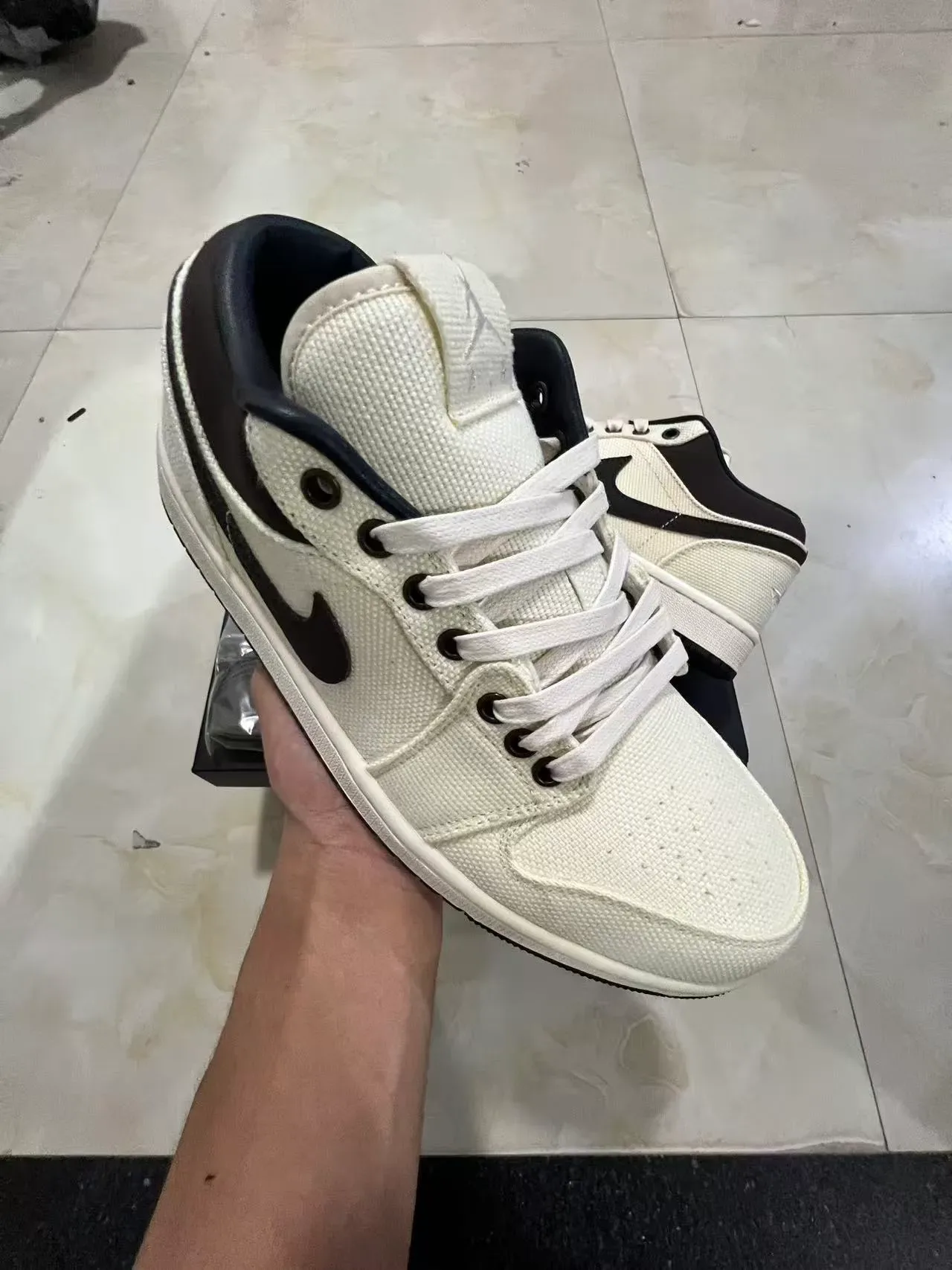 Nike Beige Black Low-Top Textile Upper Lifestyle Sneakers 2
