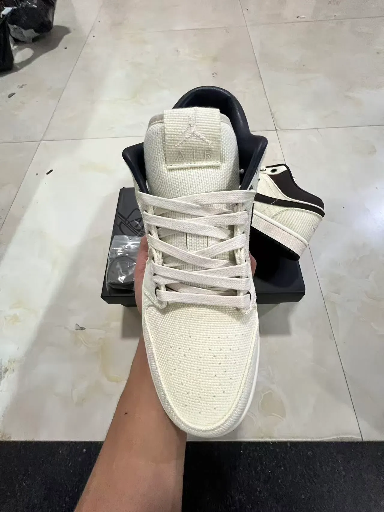 Nike Beige Black Low-Top Textile Upper Lifestyle Sneakers 3