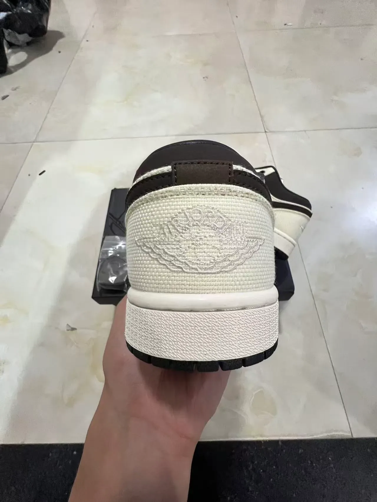 Nike Beige Black Low-Top Textile Upper Lifestyle Sneakers 8