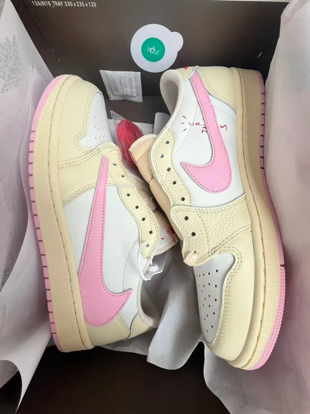 Nike Beige Pink Low-Top Leather-Panelled Sneakers 10