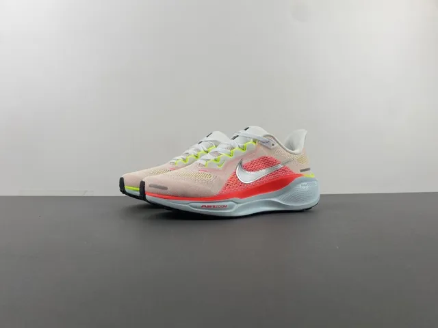 Nike Beige Red Engineered Knit Upper Full-Length Visible Air Zoom Unit Running Shoes 10