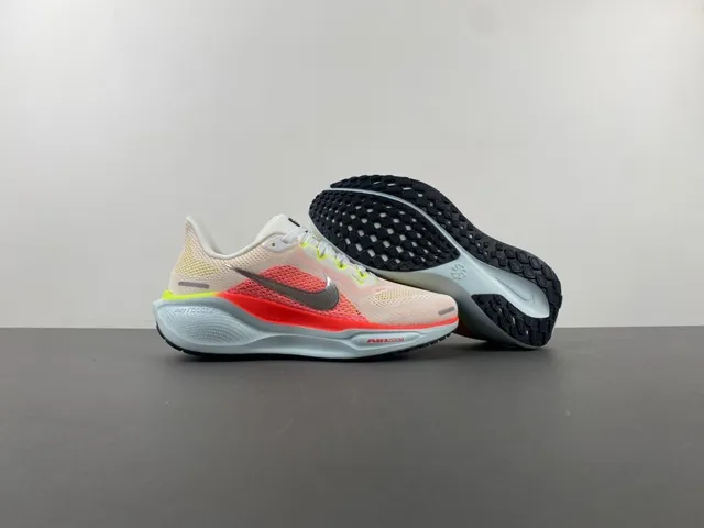 Nike Beige Red Engineered Knit Upper Full-Length Visible Air Zoom Unit Running Shoes 12