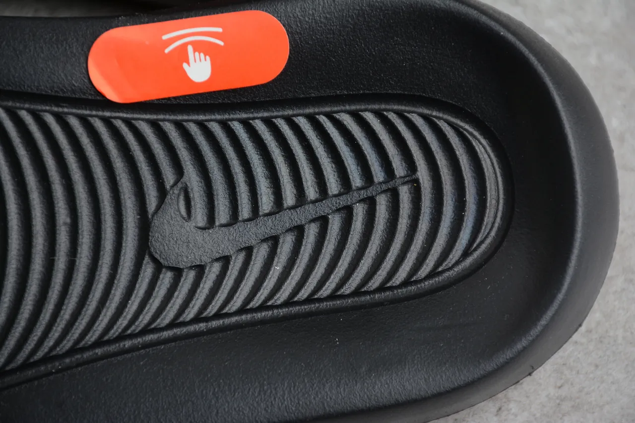 Nike Benassi JDI Lime Green and Orange Slippers 2