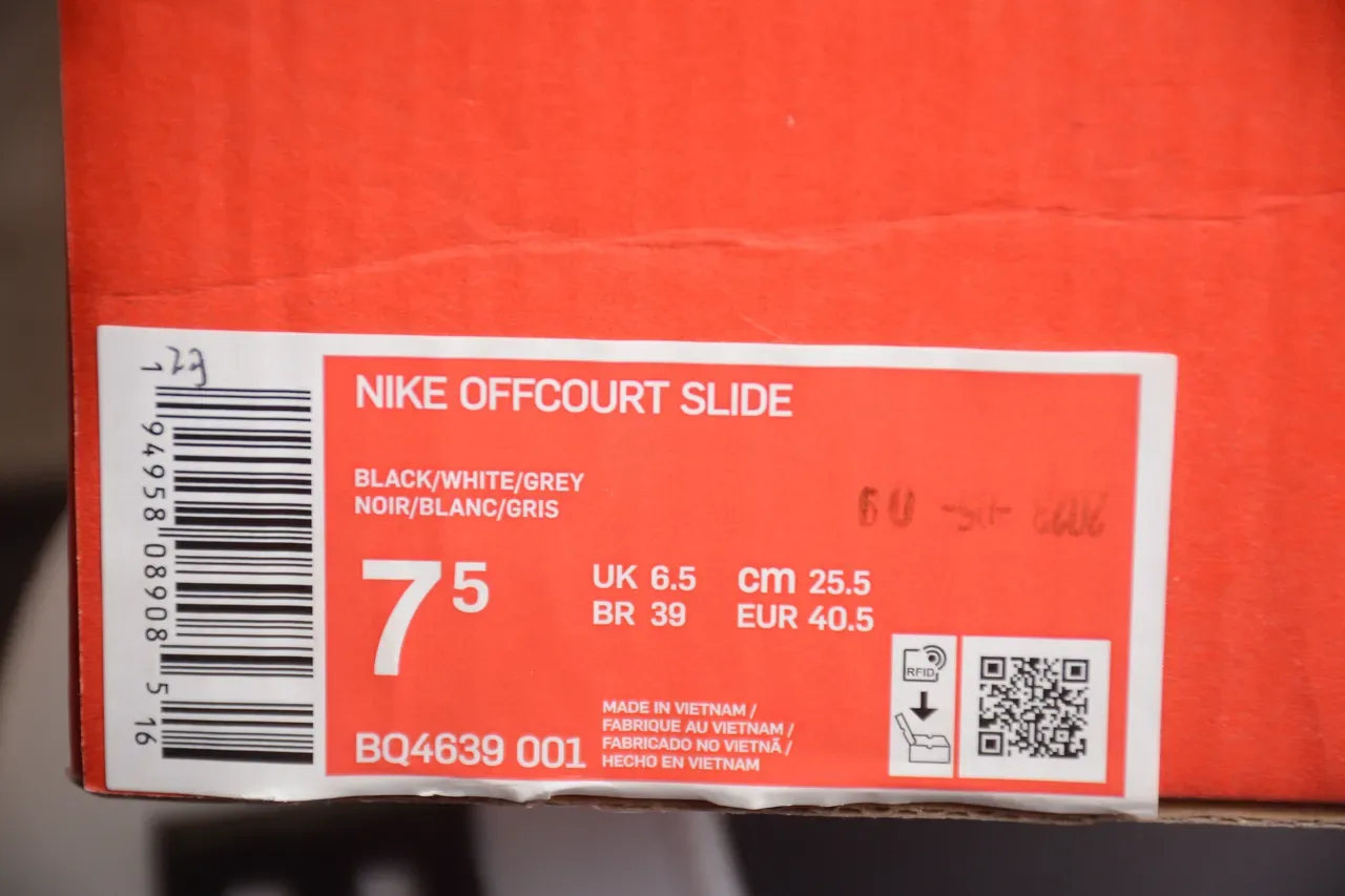 Nike Benassi Slide White and Gray Slippers 2