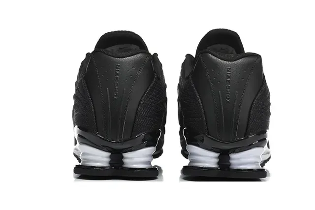 Nike Black and White Lifestyle Sneakers 4