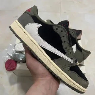 Nike Black Army Green Low-Top Mixed-Material Upper Lifestyle Sneakers