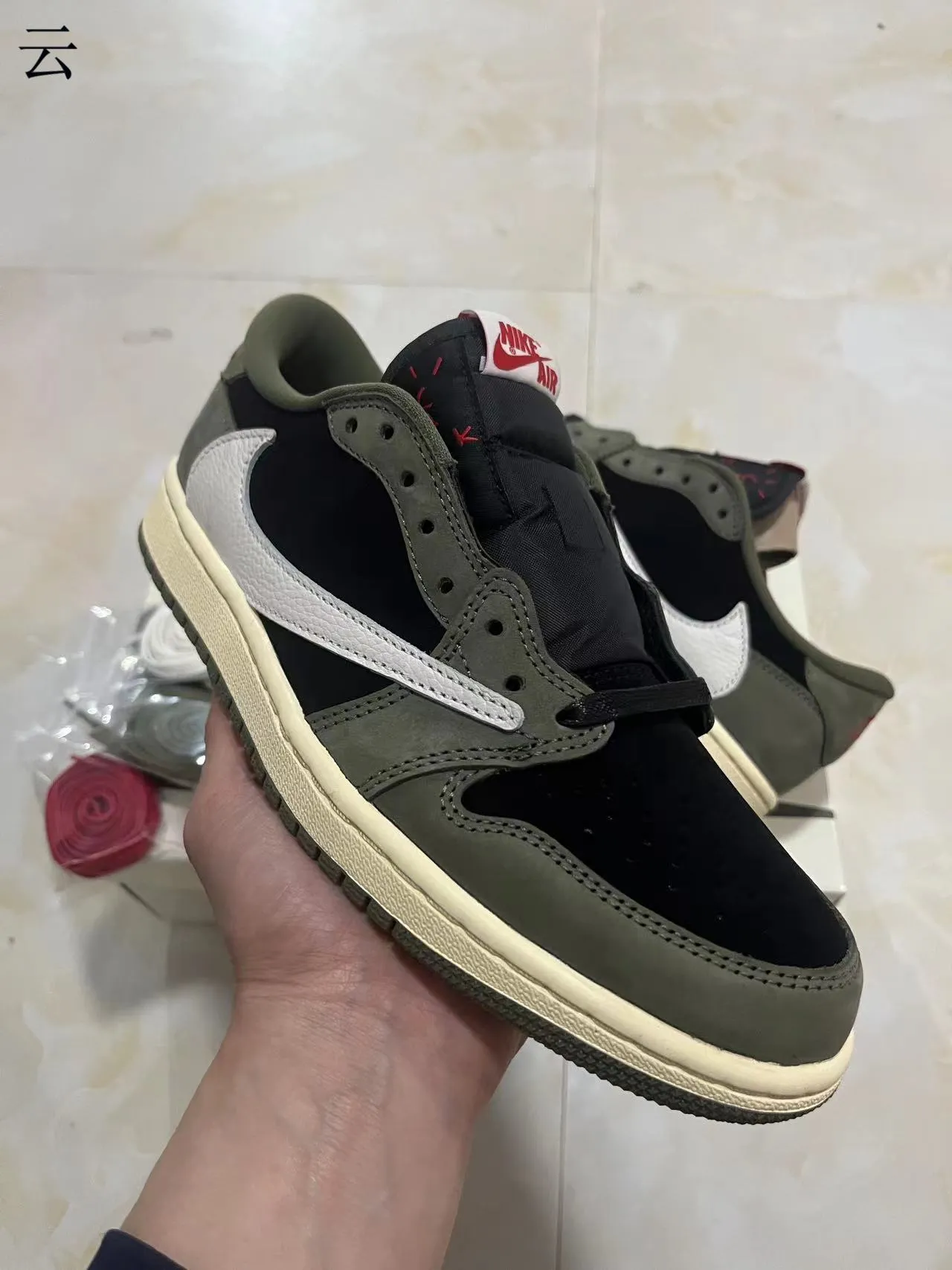 Nike Black Army Green Low-Top Mixed-Material Upper Lifestyle Sneakers 2