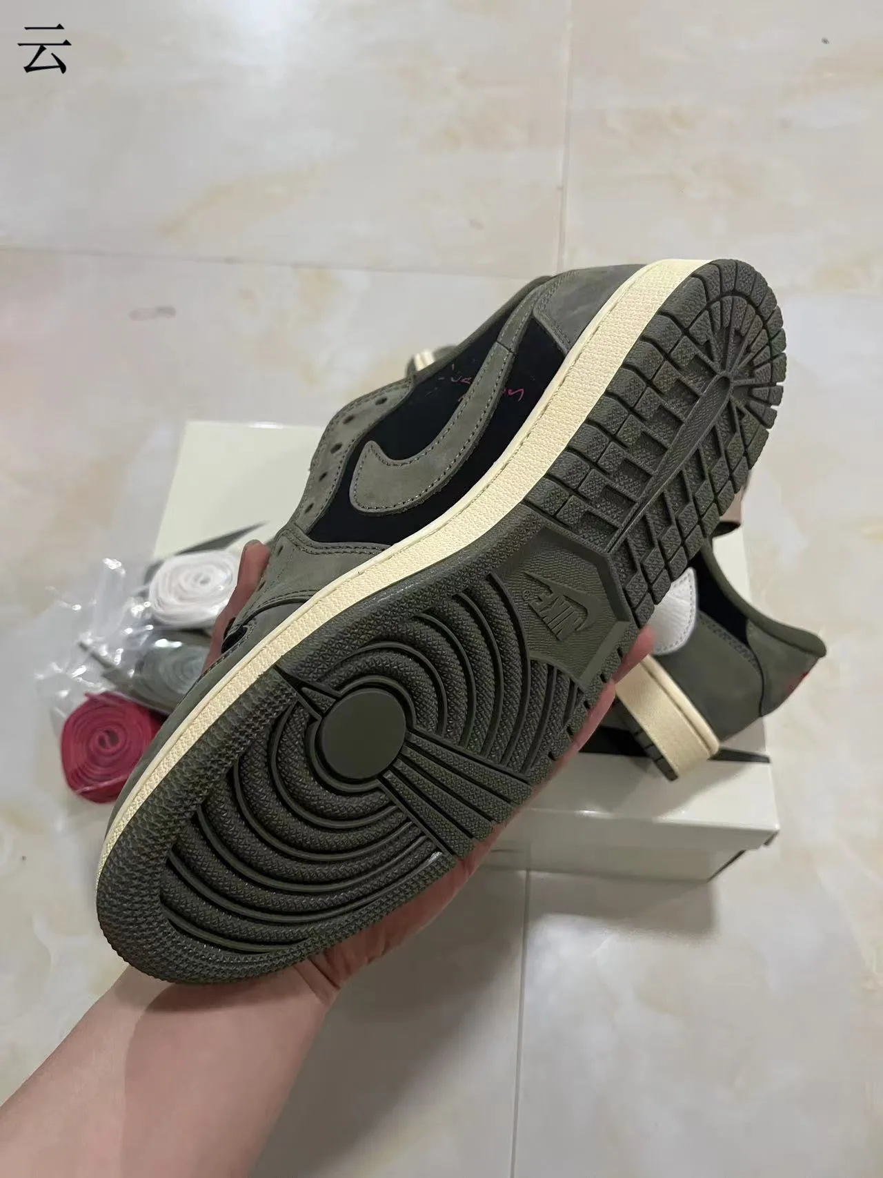Nike Black Army Green Low-Top Mixed-Material Upper Lifestyle Sneakers 6