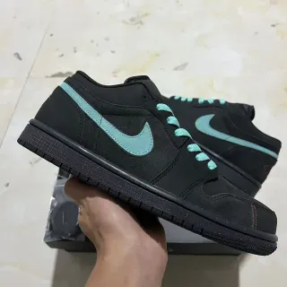 Nike Black Blue Low-Top Suede Upper Lifestyle Sneakers