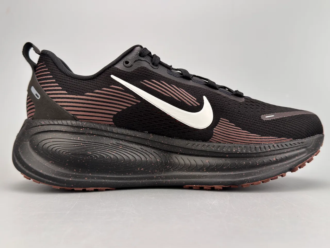Nike Black Brown Engineered Mesh Upper ZoomX Midsole Running Shoes 10