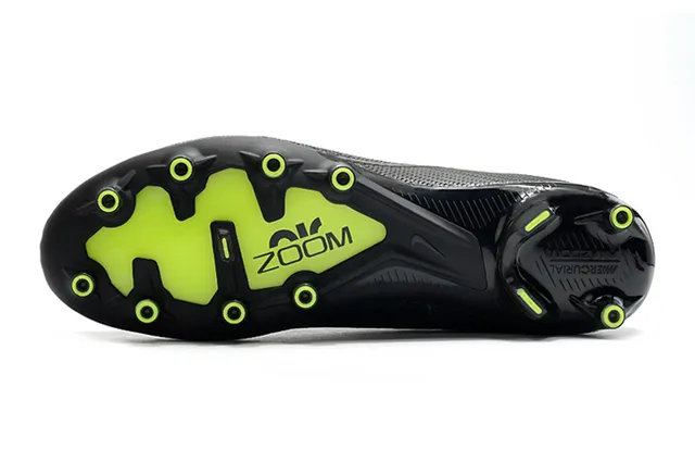 Nike Chaussures de football pour terrain ferme noir et vert avec upper de chaussette tricotée et overlay synthétique texturé 6