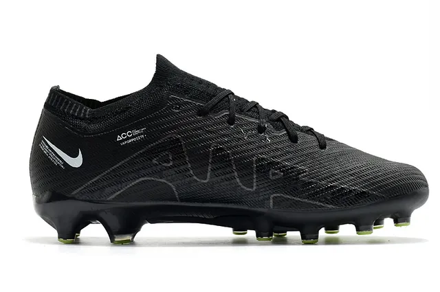 Nike Chaussures de football pour terrain ferme noir et vert avec upper de chaussette tricotée et overlay synthétique texturé 7