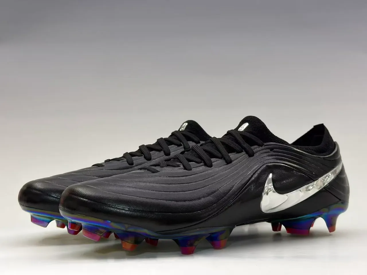 Nike Black Multicolor Leather Upper Iridescent Metallic Soleplate Firm-Ground Soccer Shoes 6