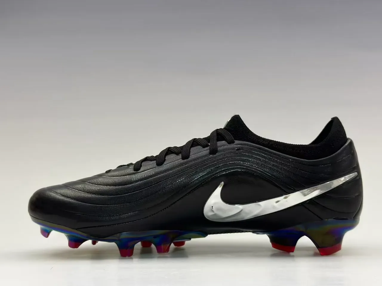 Nike Black Multicolor Leather Upper Iridescent Metallic Soleplate Firm-Ground Soccer Shoes 7
