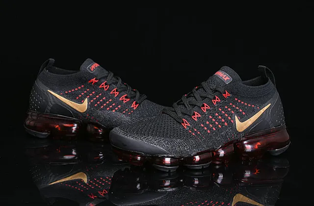 Nike Black Red Flyknit Upper Visible Air Cushioning Running Shoes 14