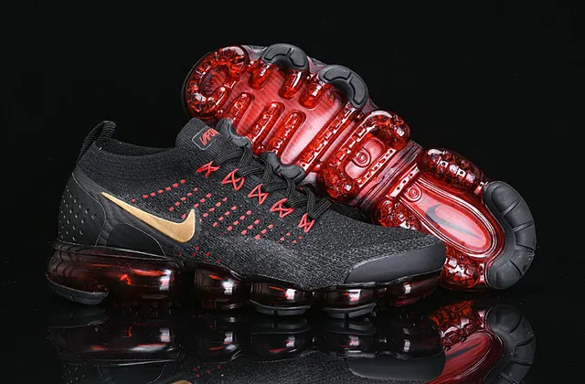 Nike Black Red Flyknit Upper Visible Air Cushioning Running Shoes 15