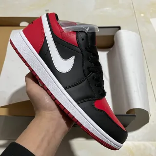 Nike Black Red Low-Top Silhouette Leather Upper Basketball Shoes