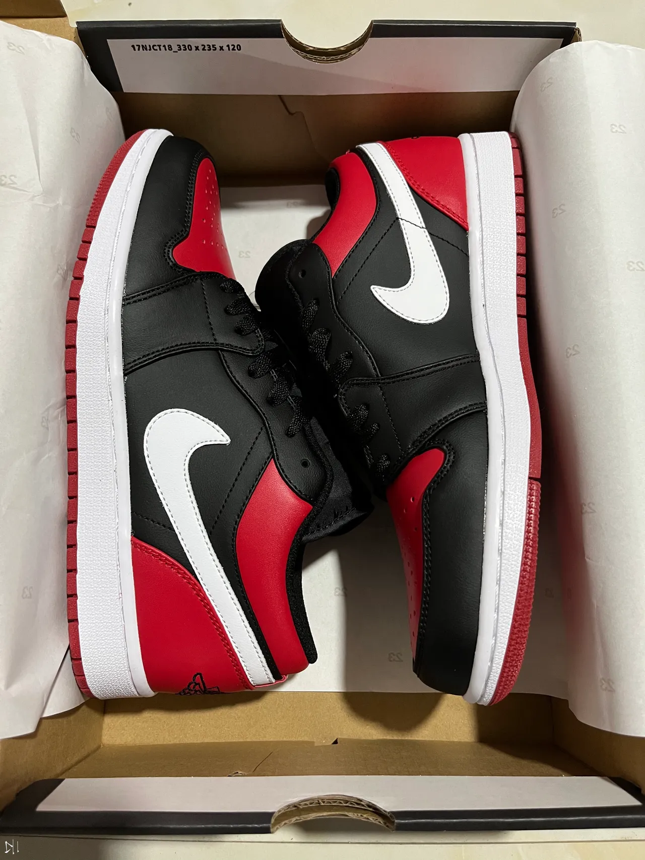 Nike Black Red Low-Top Silhouette Leather Upper Basketball Shoes 7