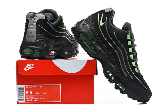 Nike Black Silver Layered Mesh And Synthetic Upper Metallic Panel Lifestyle Sneakers 2