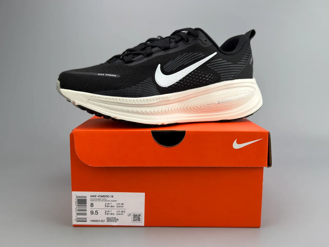 Nike Black White Engineered Mesh Upper Full-Length ZoomX Midsole Running Shoes 4