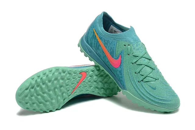 Nike Blue Green Knit Upper Gradient Swoosh Turf Soccer Shoes 6