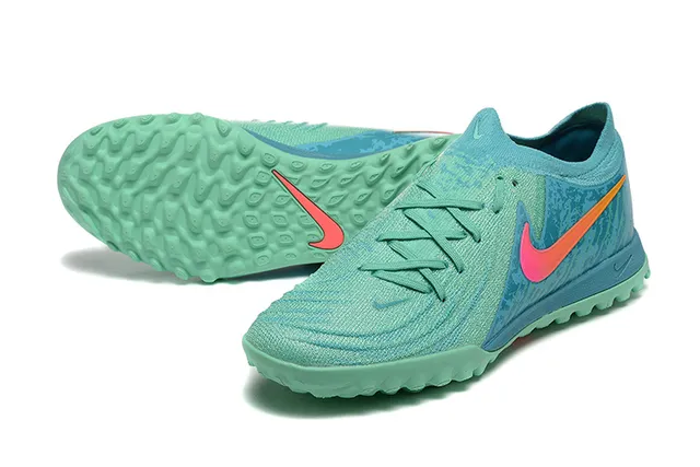 Nike Blue Green Knit Upper Gradient Swoosh Turf Soccer Shoes 7