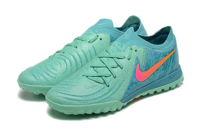 Nike Blue Green Knit Upper Gradient Swoosh Turf Soccer Shoes 8
