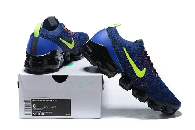 Nike Tênis de corrida com upper de knit azul e verde Air Cushioning visível 8