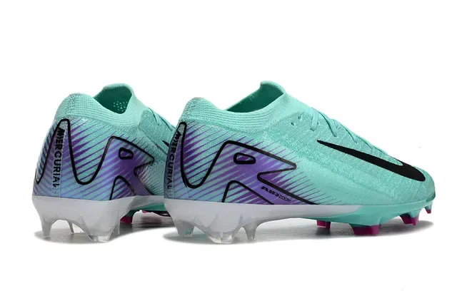 Nike Chaussures de football Bleu Violet Low-Cut Knit Upper Dynamic Graphic Overlay Pour terrain ferme 5