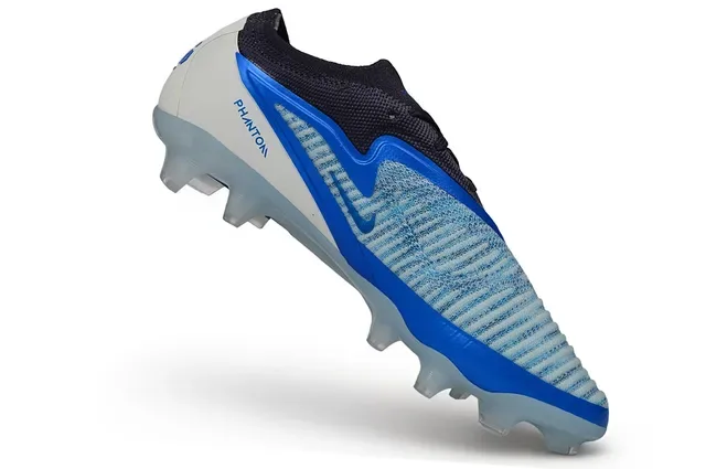 Nike Chaussures de football bleu blanc upper knit integrated cage overlay terrain ferme 2