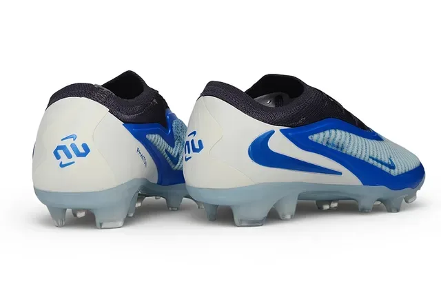 Nike Chaussures de football bleu blanc upper knit integrated cage overlay terrain ferme 5