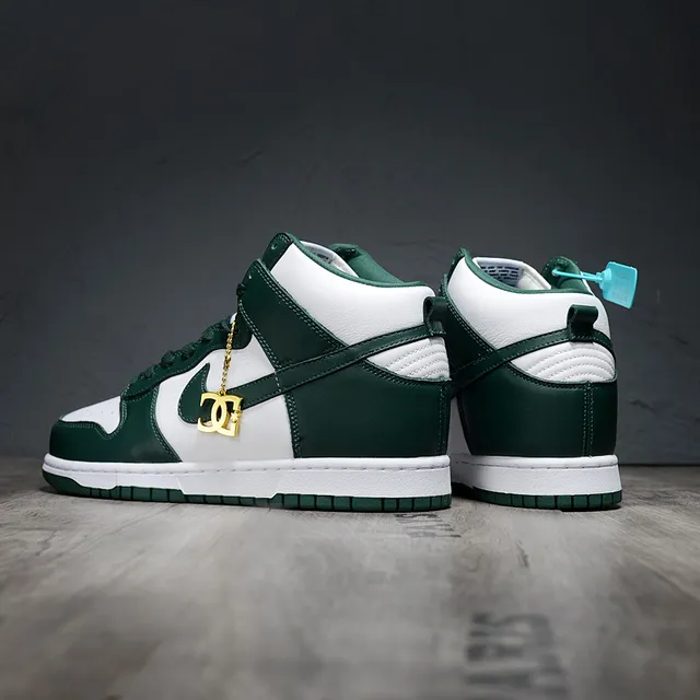 Nike Dunk High White and Dark Green Basketball Shoes 2