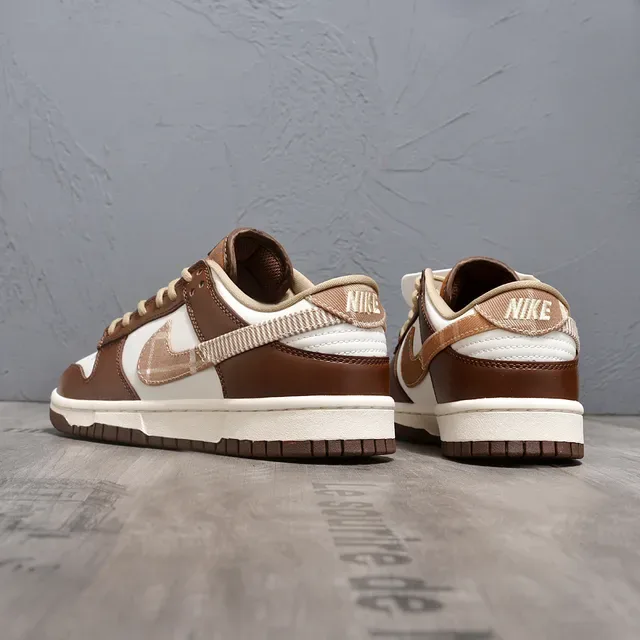 Nike Dunk Low Chocolate White Brown Tênis Lifestyle 4