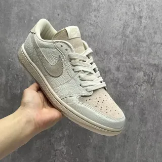 নাইক Dunk Low উত্থাপিত ফুল বেইজ লাইফস্টাইল স্নিকার্স