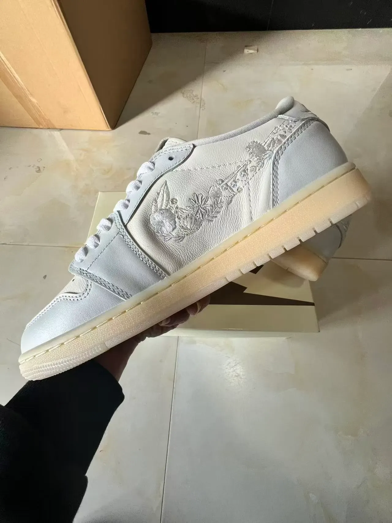 Nike Dunk Low Embroidered Floral Light Gray Lifestyle Sneakers 4