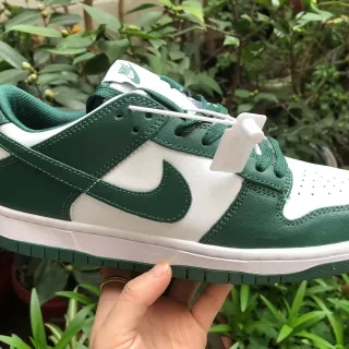 Nike Dunk Low Green and White Lifestyle Sneakers