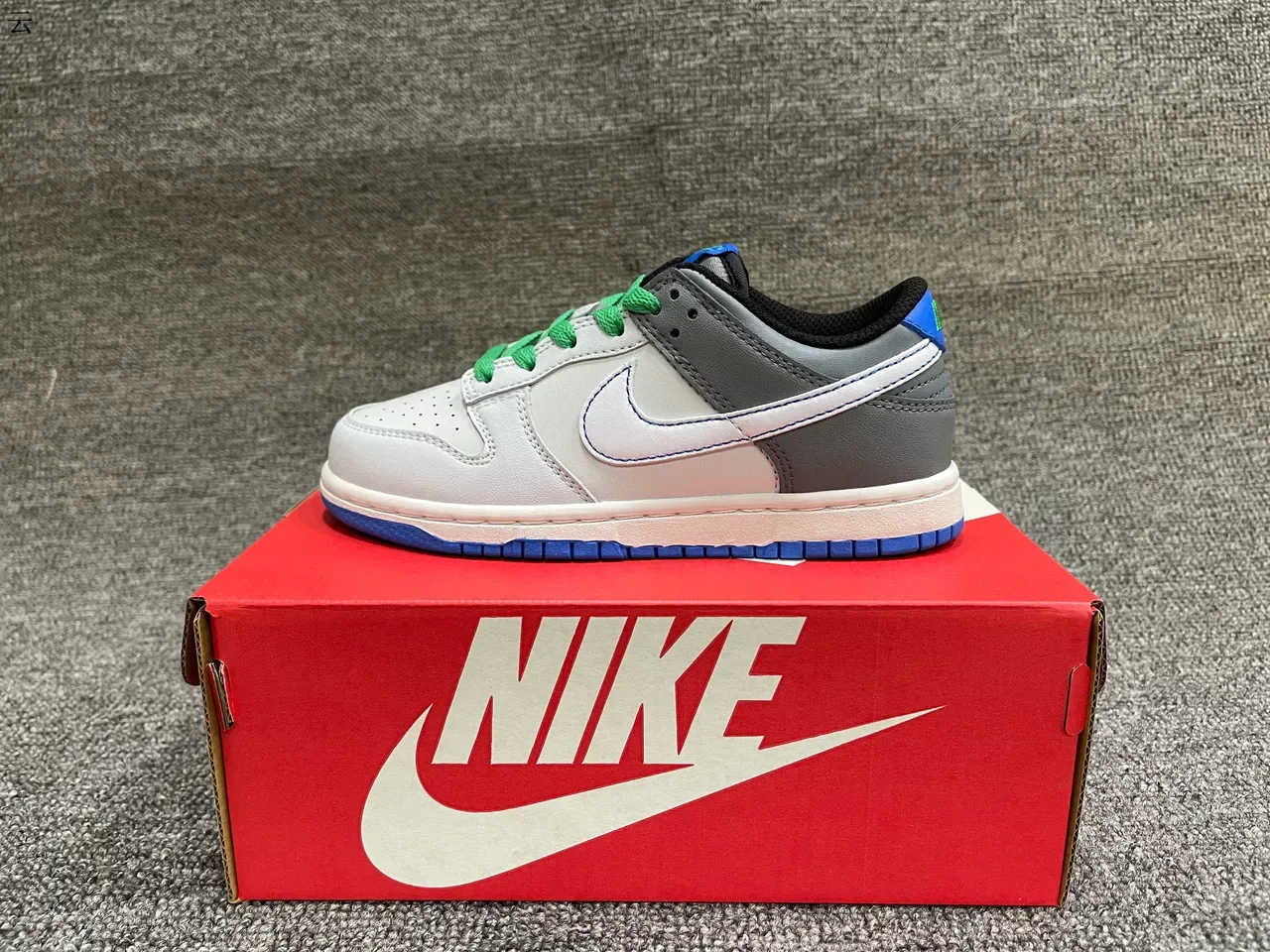 Nike Dunk Low White Royal Blue Lifestyle Sneakers 7